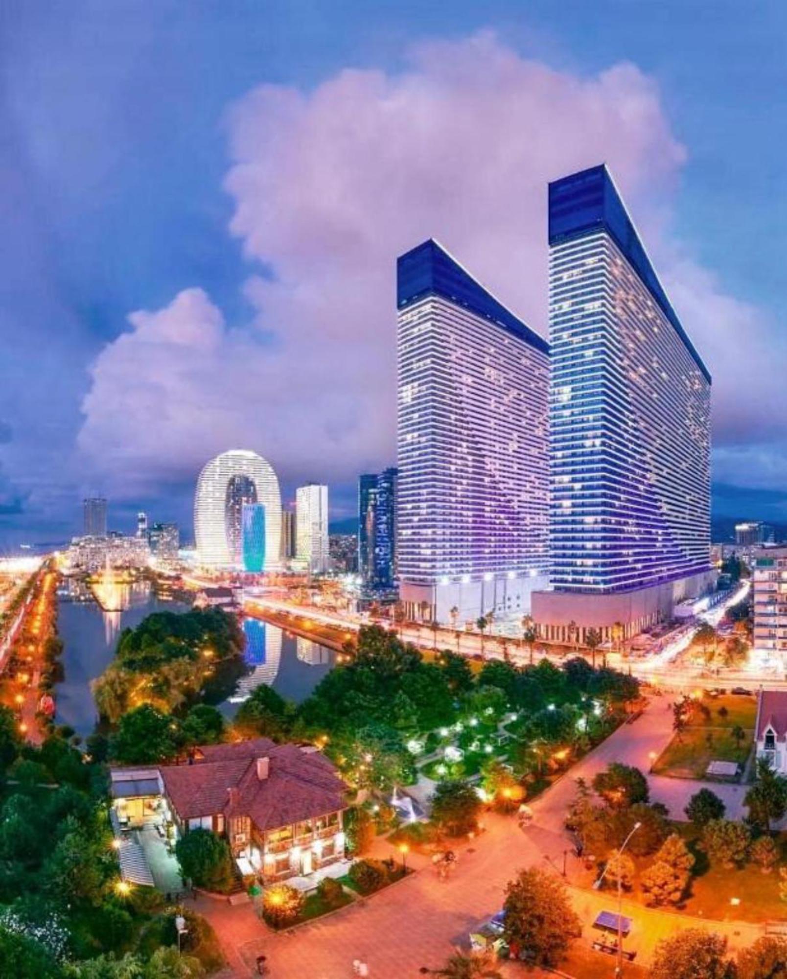 Orbi City Panorama Vip Batumi Exterior foto
